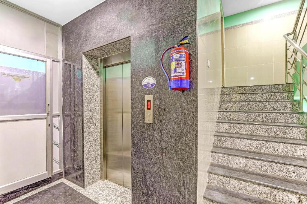 Pn Samy Inn ポンディシェリ エクステリア 写真