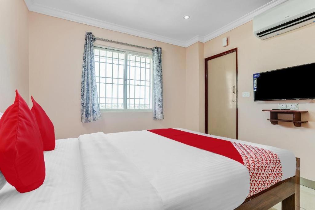 Pn Samy Inn ポンディシェリ エクステリア 写真